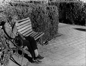 Solidão maltrata o corpo e a mente dos idosos