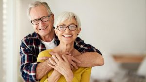 Em que momento o idoso não deve mais viver sozinho?