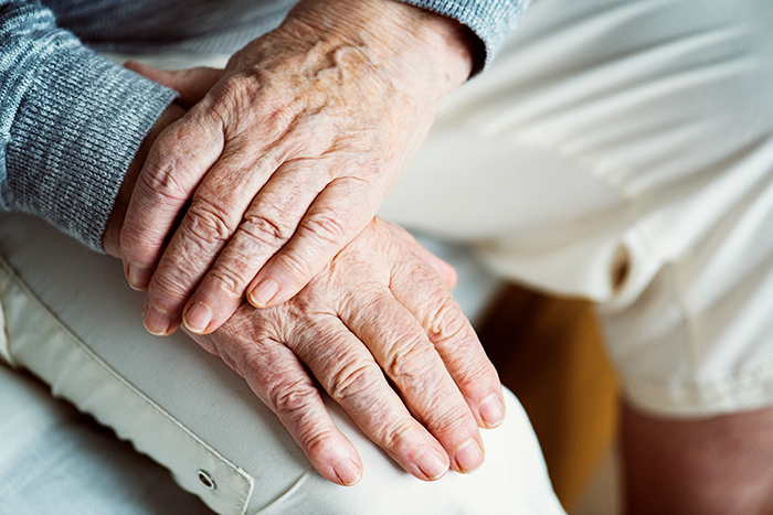 Solidão e sensação de inutilidade comprometem a saúde dos idosos