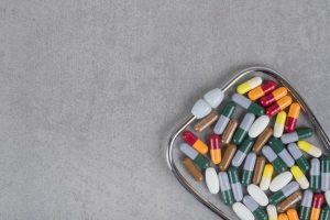 Cuidados essenciais com os medicamentos dos idosos